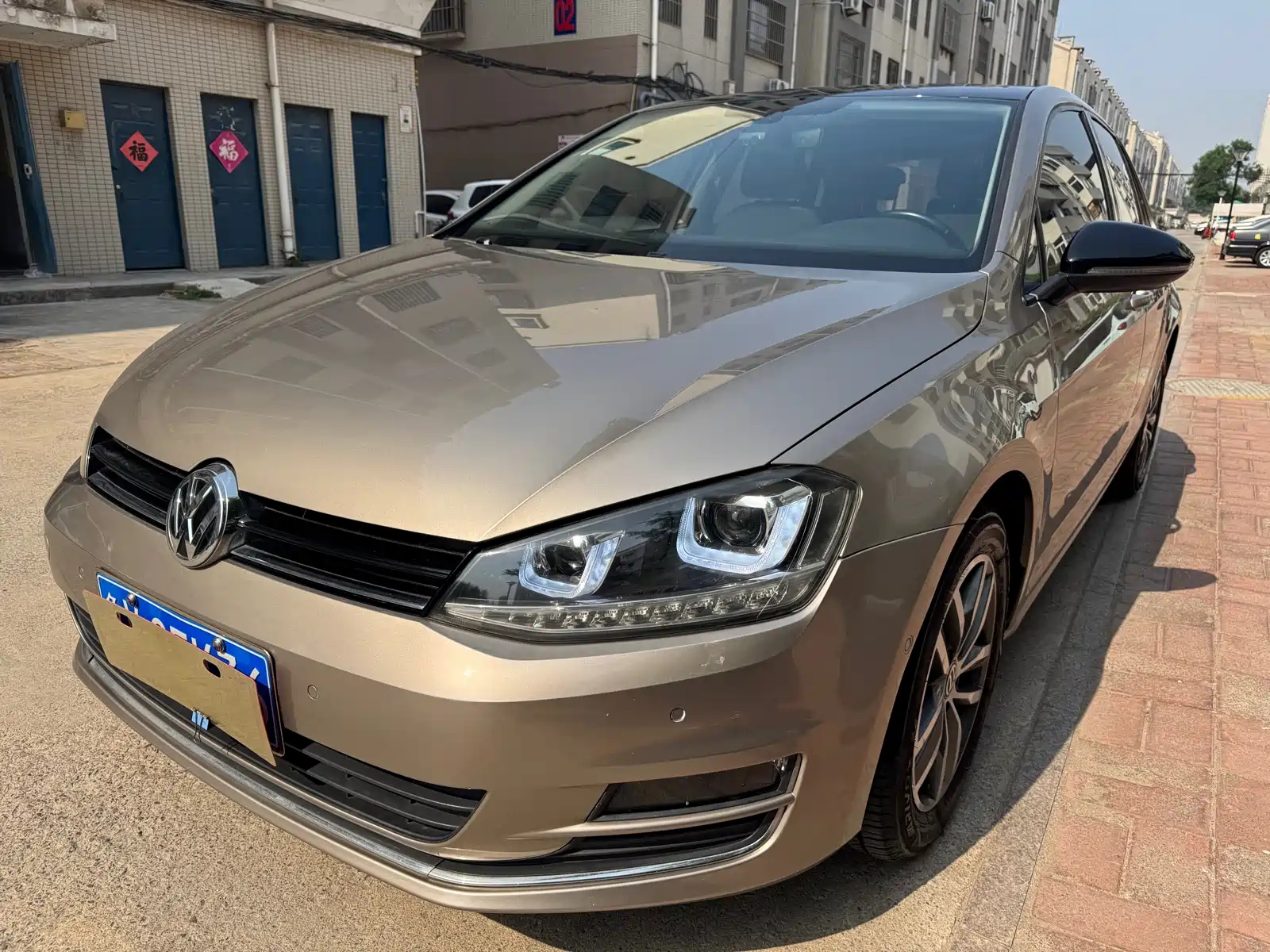 VOLKSWAGEN GOLF 2017