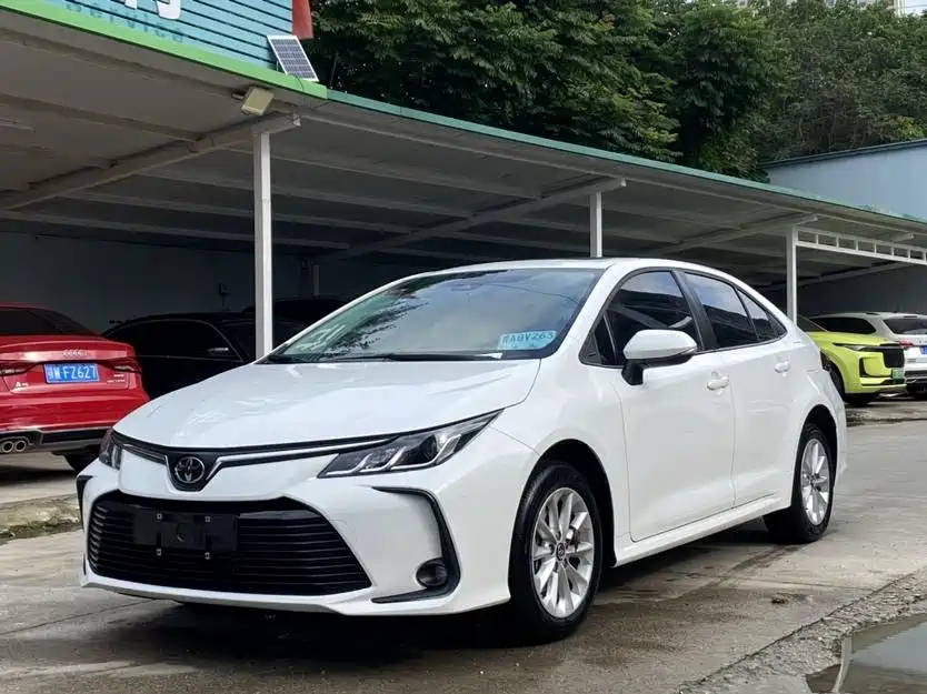 TOYOTA COROLLA 2021