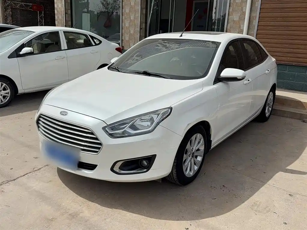 FORD ESCORT 2015