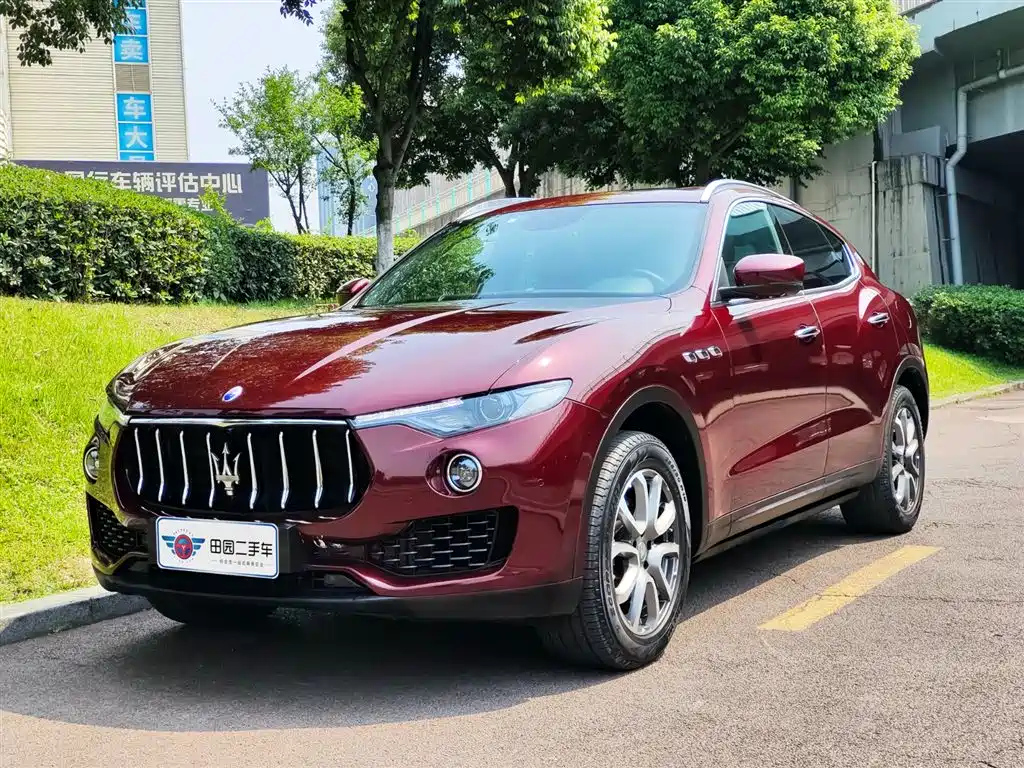 MASERATI LEVANTE 2016