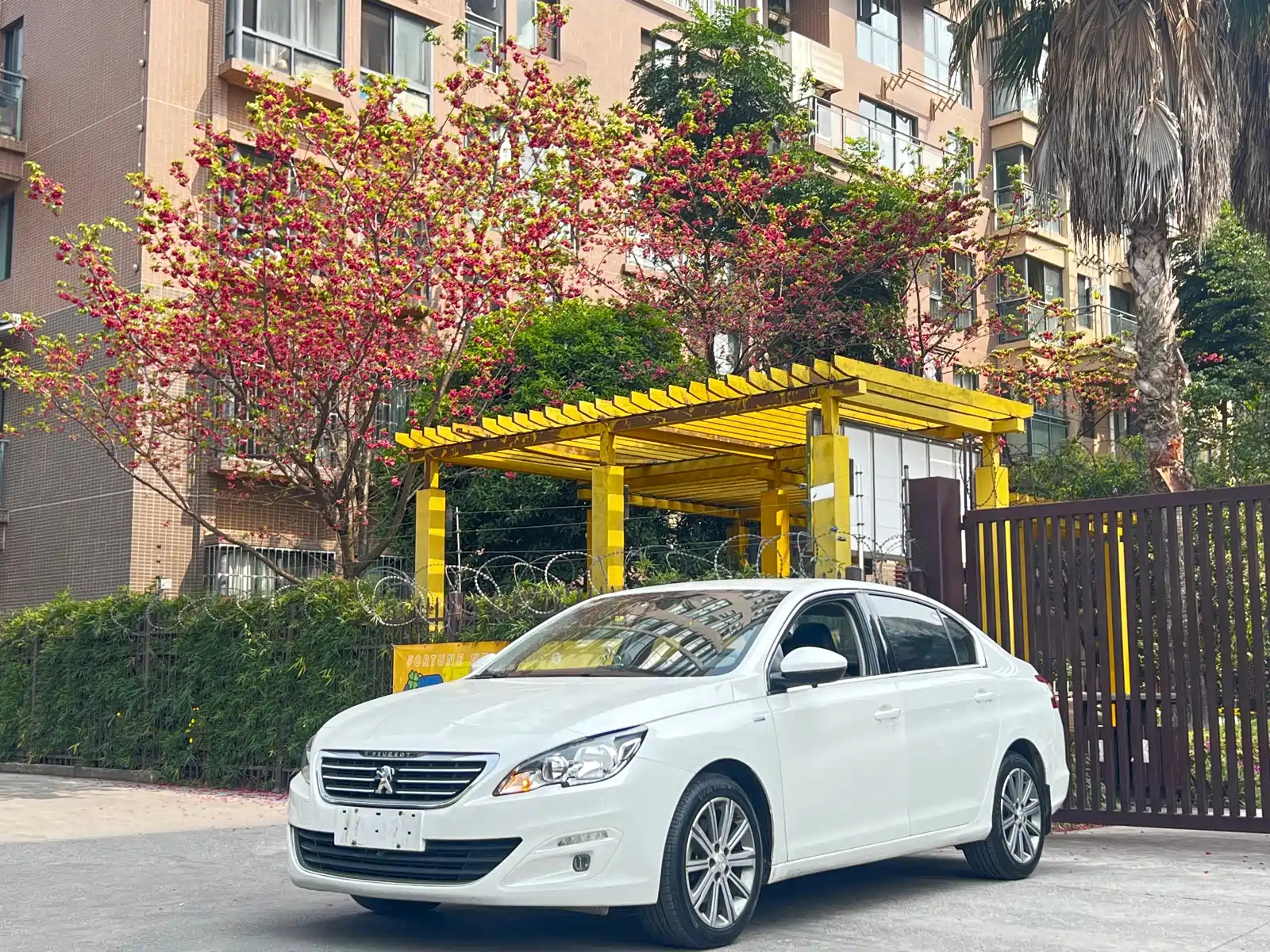 PEUGEOT 408 2018