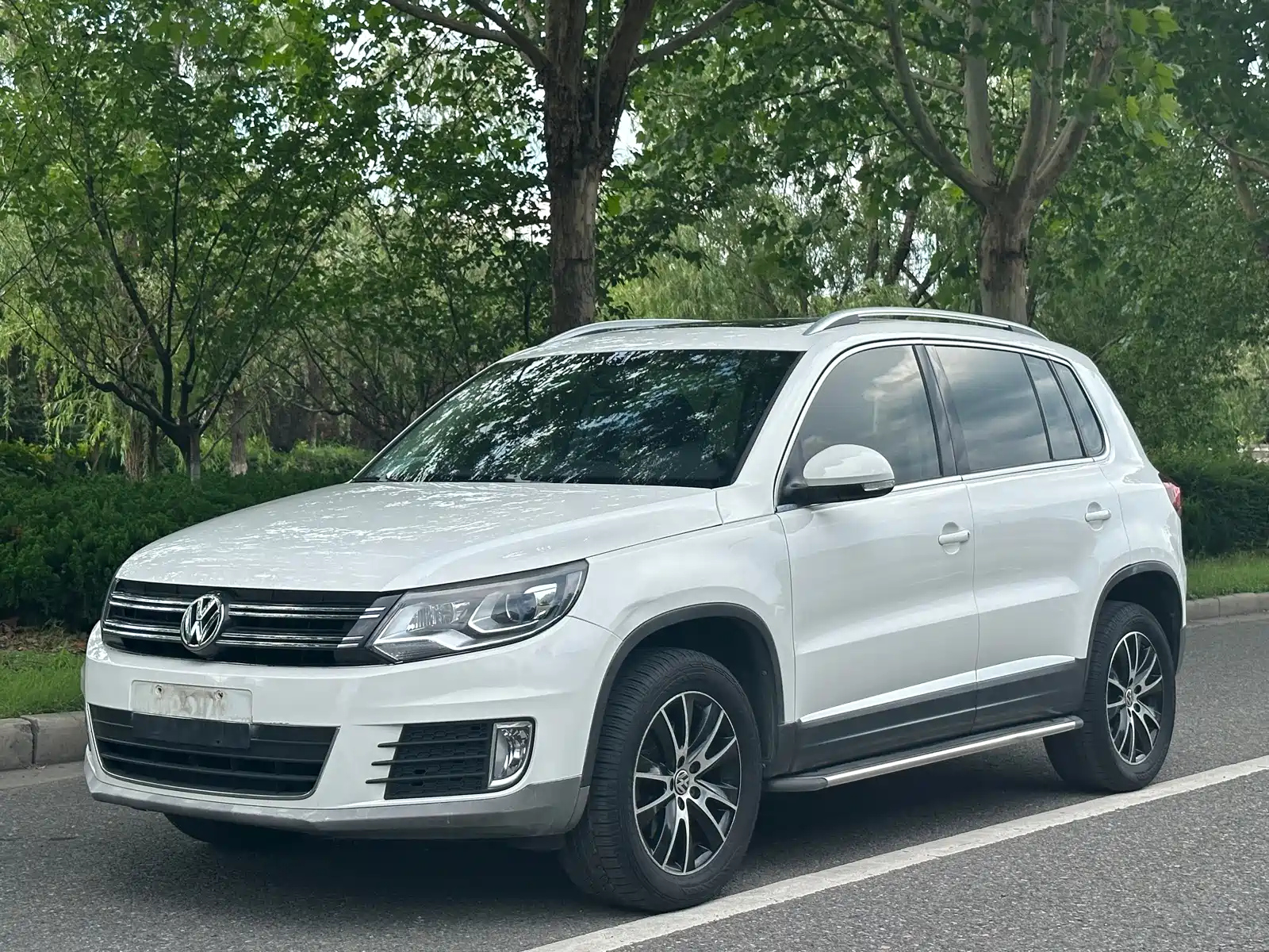 VOLKSWAGEN TIGUAN 2013