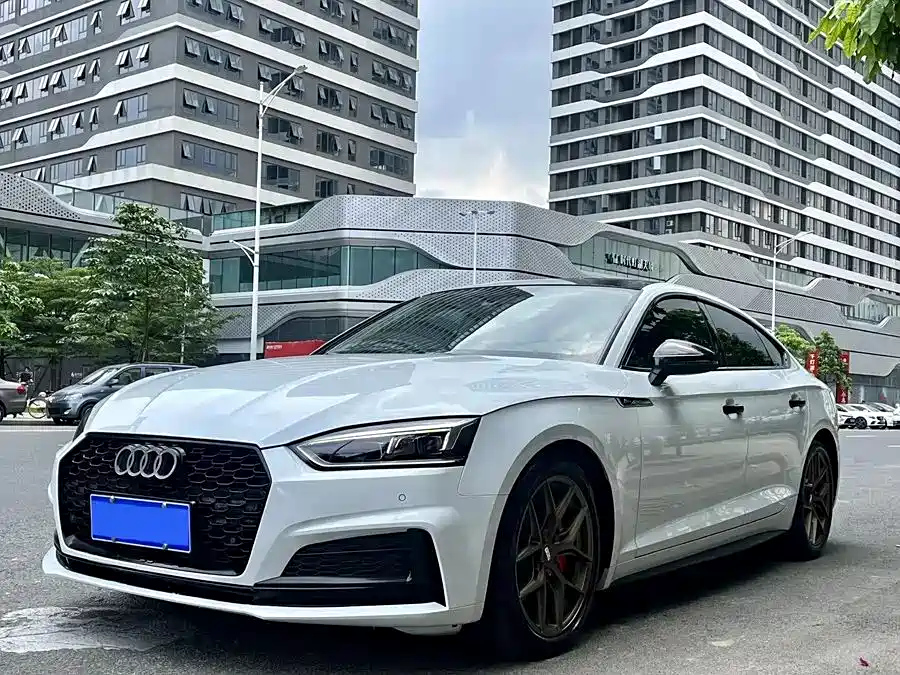 AUDI A5 2019