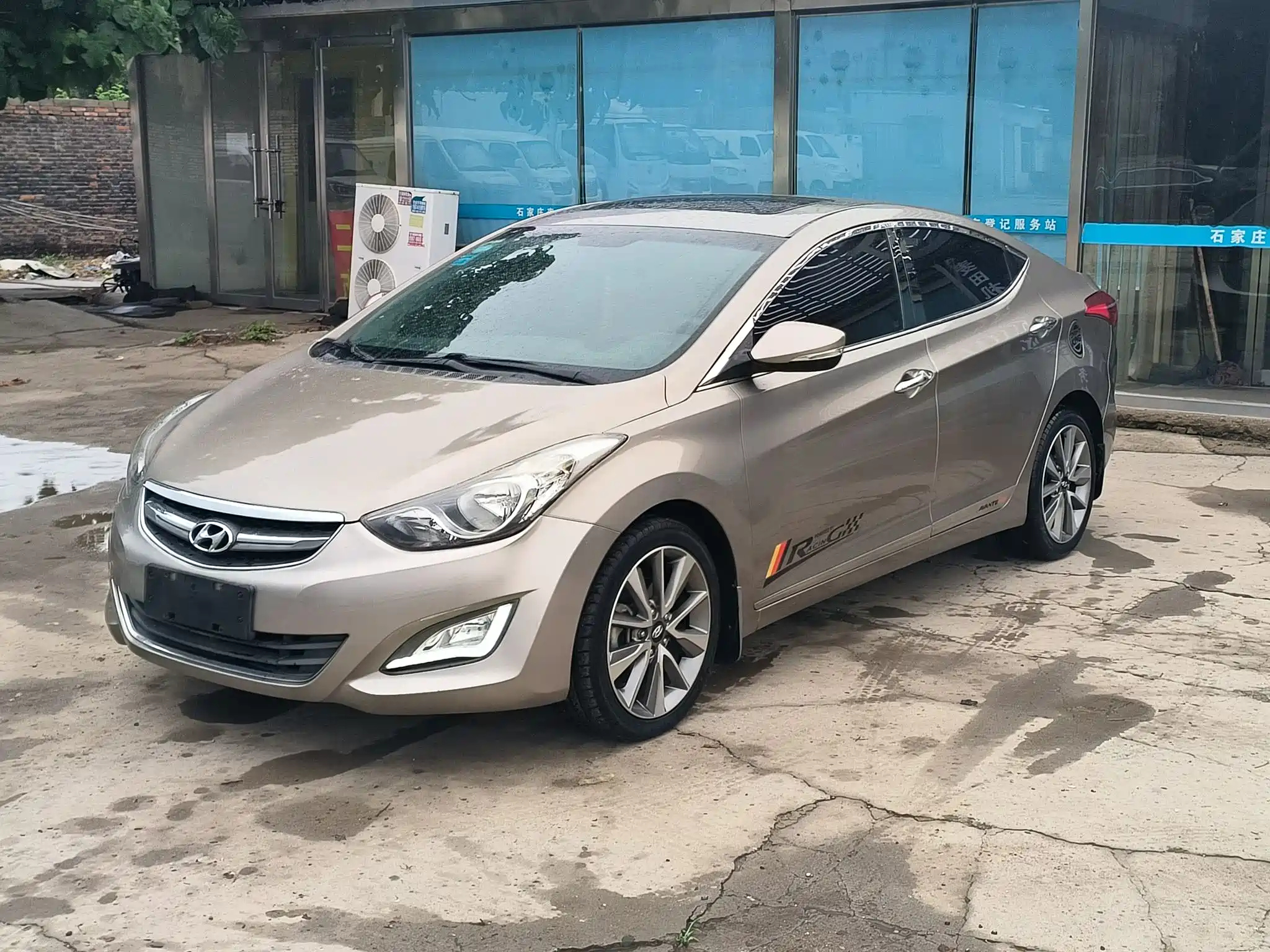 HYUNDAI ELANTRA 2015