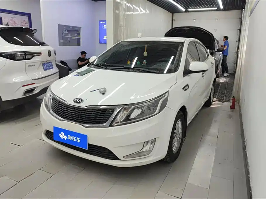 KIA K2 2012