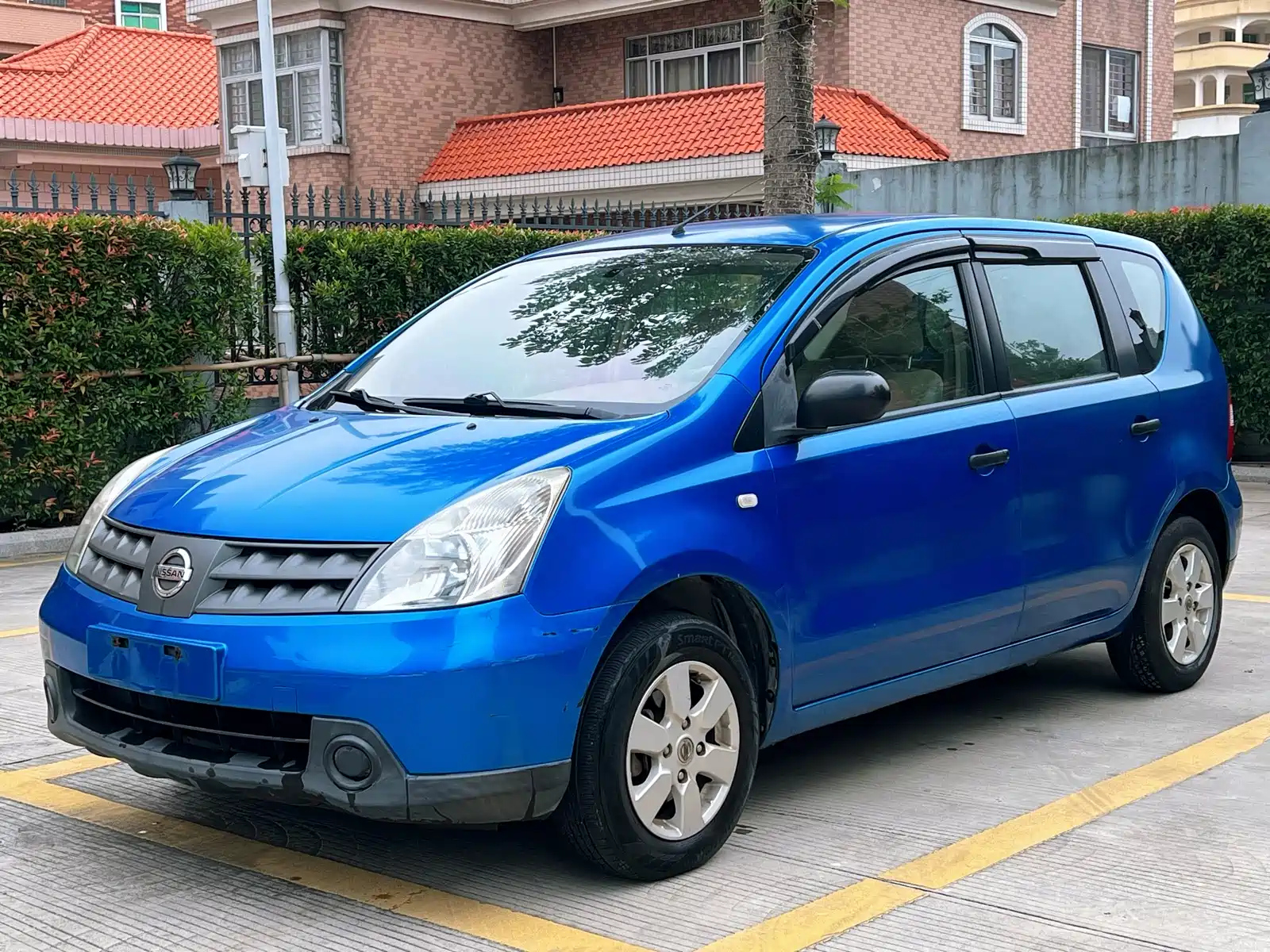 NISSAN LIVINA 2007