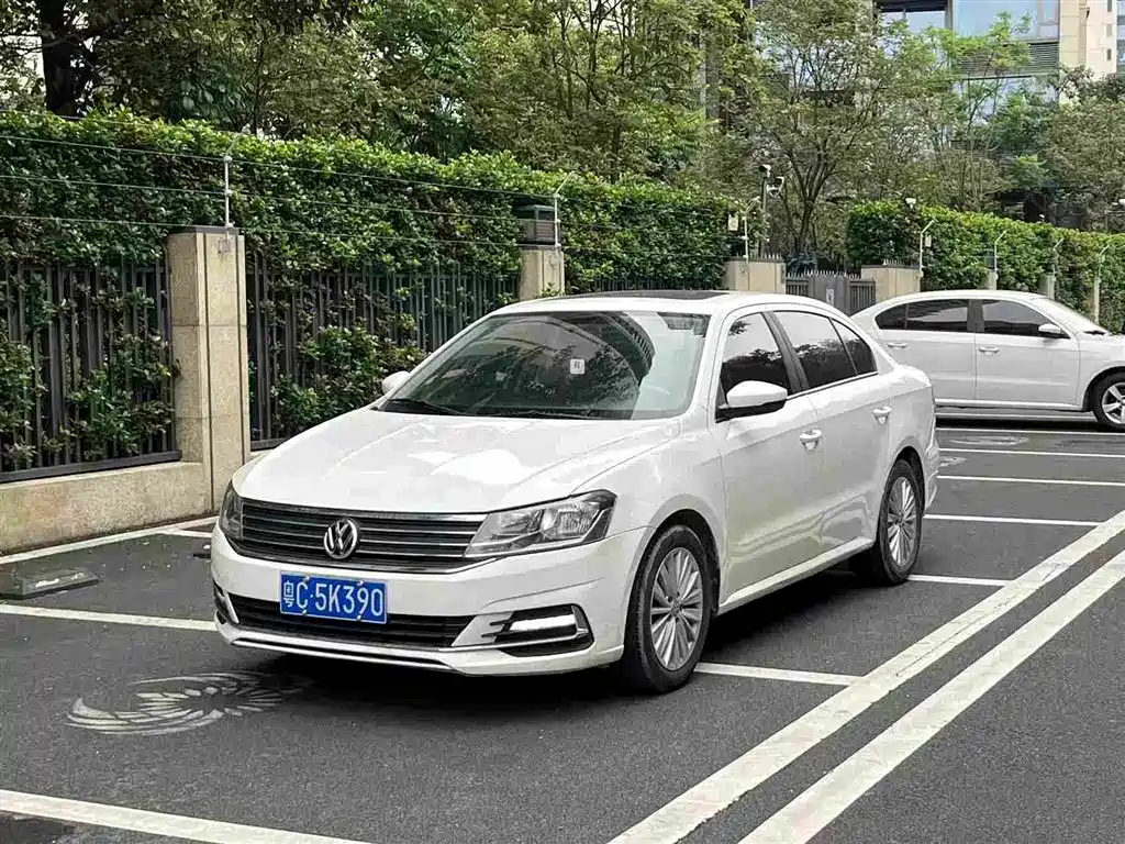 VOLKSWAGEN LAVIDA 2019