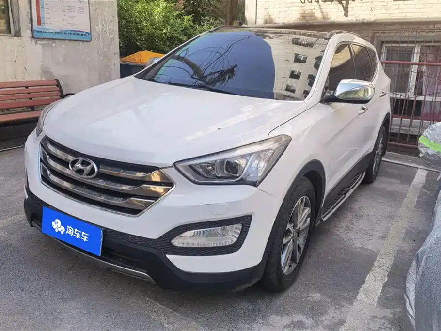 HYUNDAI SANTAFE 2013
