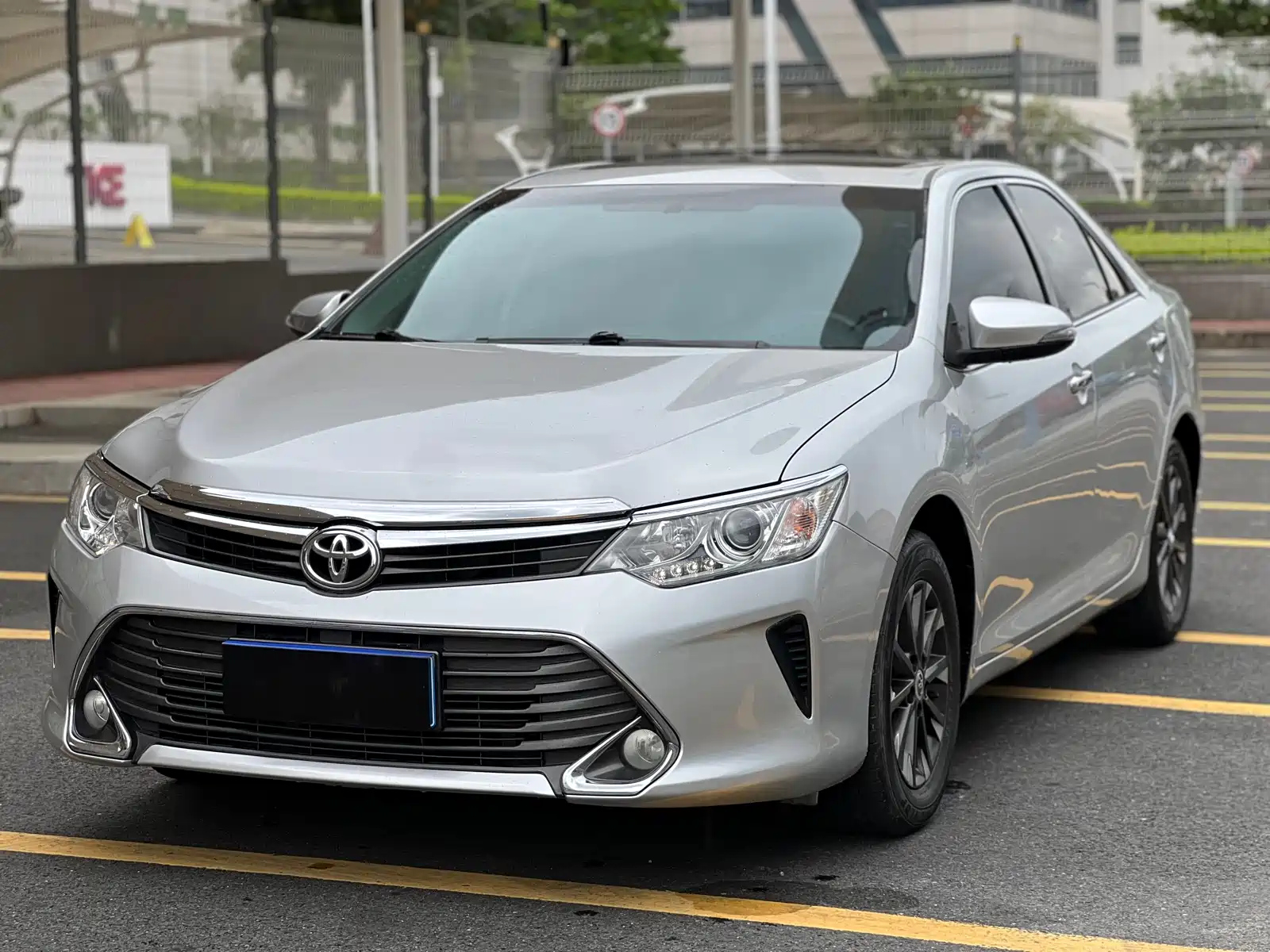 TOYOTA CAMRY 2015