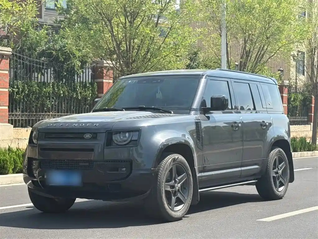 LAND ROVER DEFENDER 2023