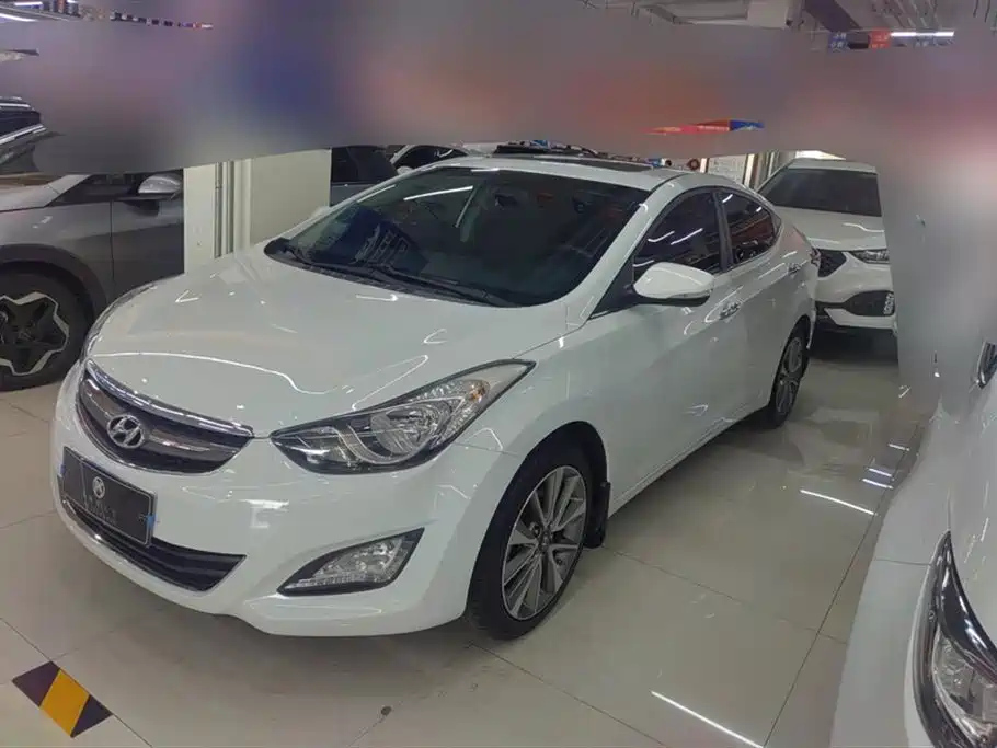 HYUNDAI ELANTRA 2013