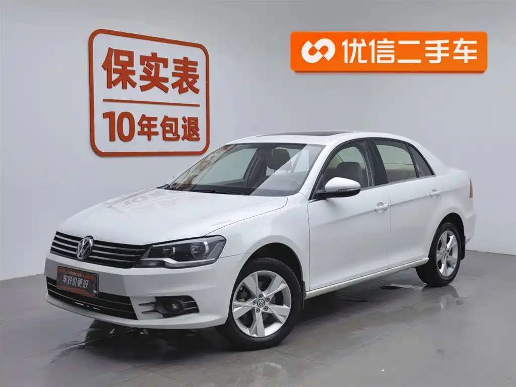VOLKSWAGEN BORA 2014