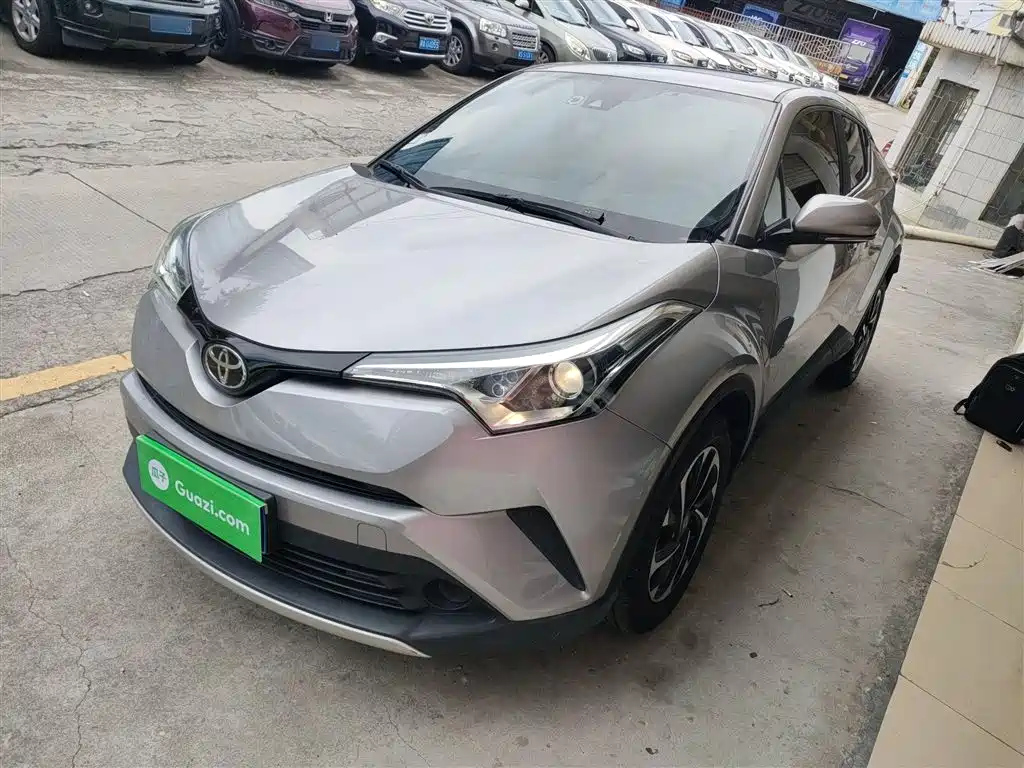 TOYOTA IZOA 2020
