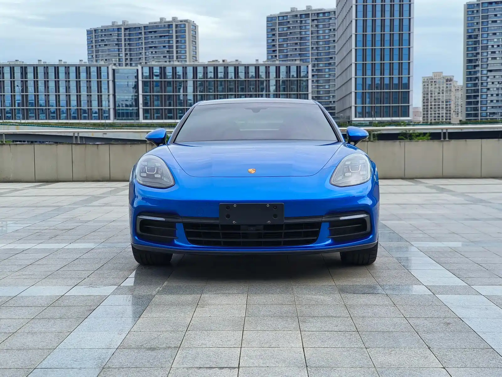 PORSCHE PANAMERA 2017