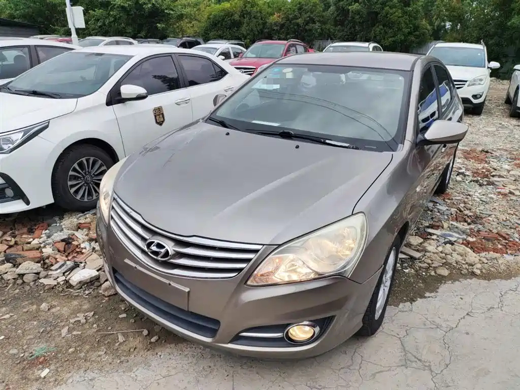 HYUNDAI CELESTA 2015