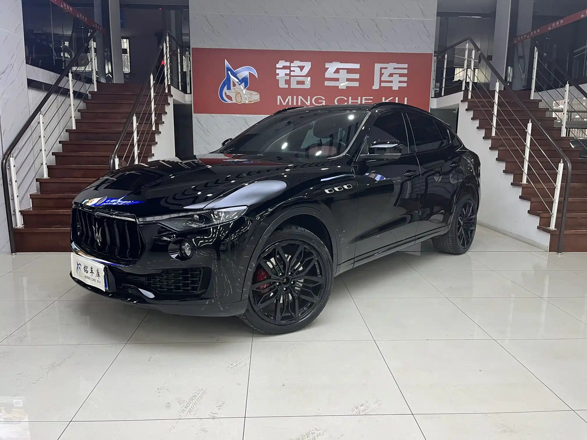 MASERATI LEVANTE 2021