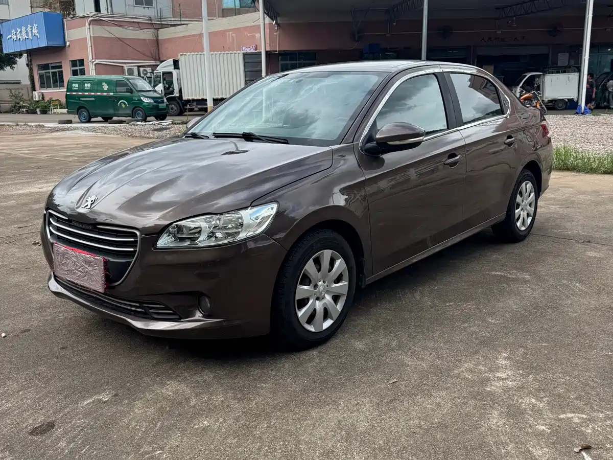 PEUGEOT 301 2014