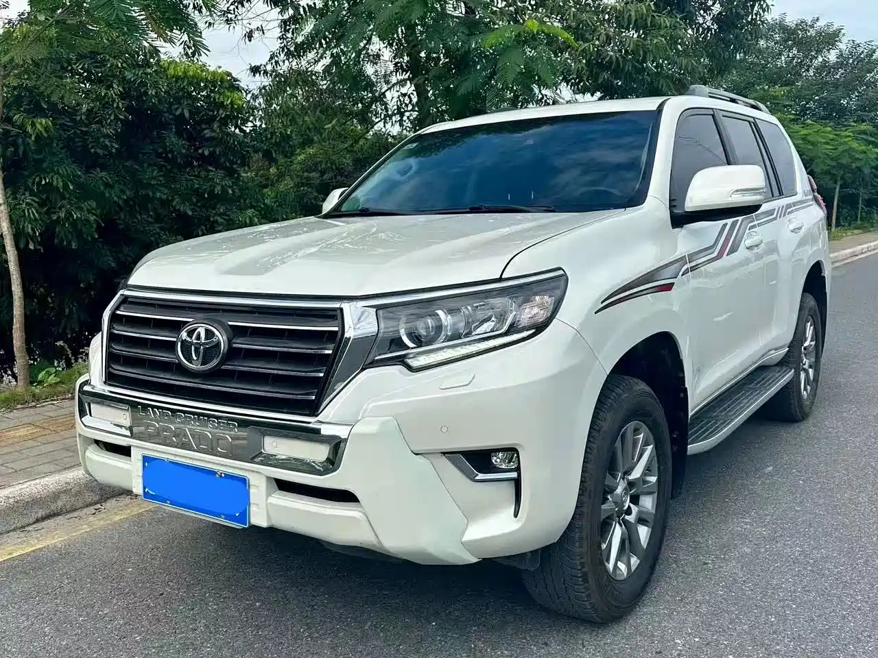 TOYOTA PRADO 2019
