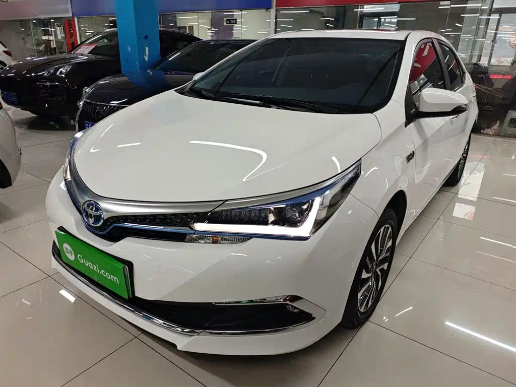 TOYOTA COROLLA DUAL ENGINE E+ 2019
