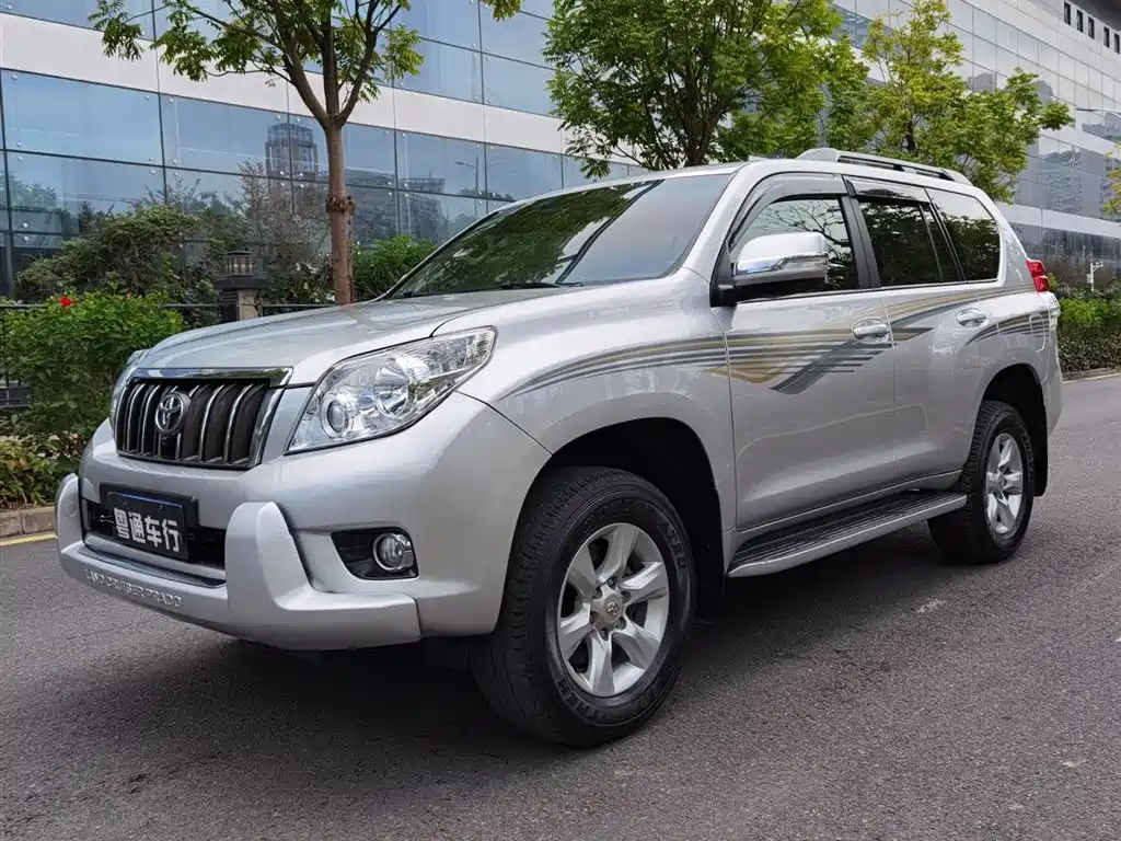 TOYOTA PRADO 2010