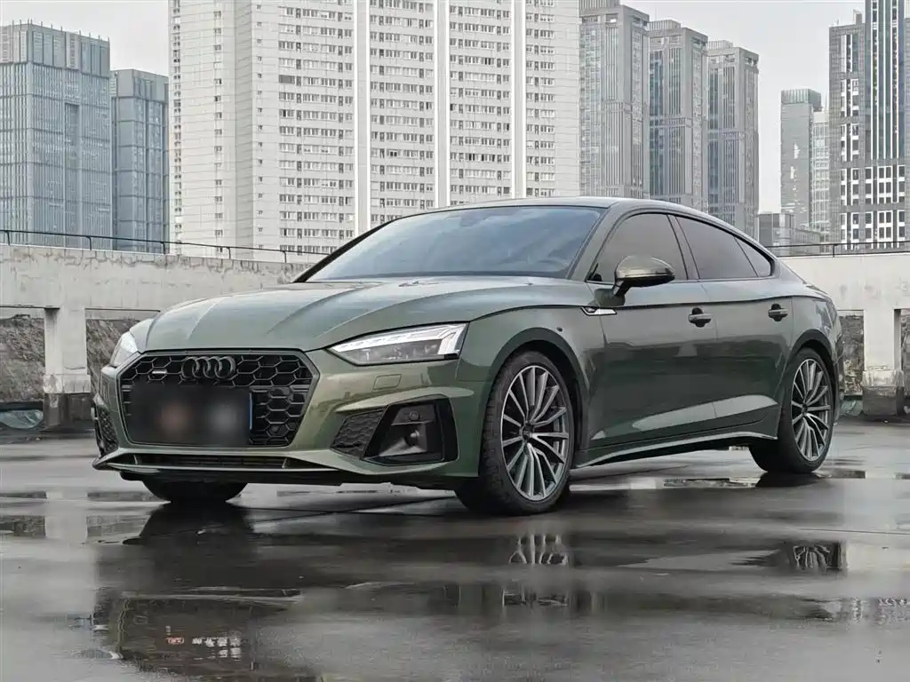 AUDI A5 2023