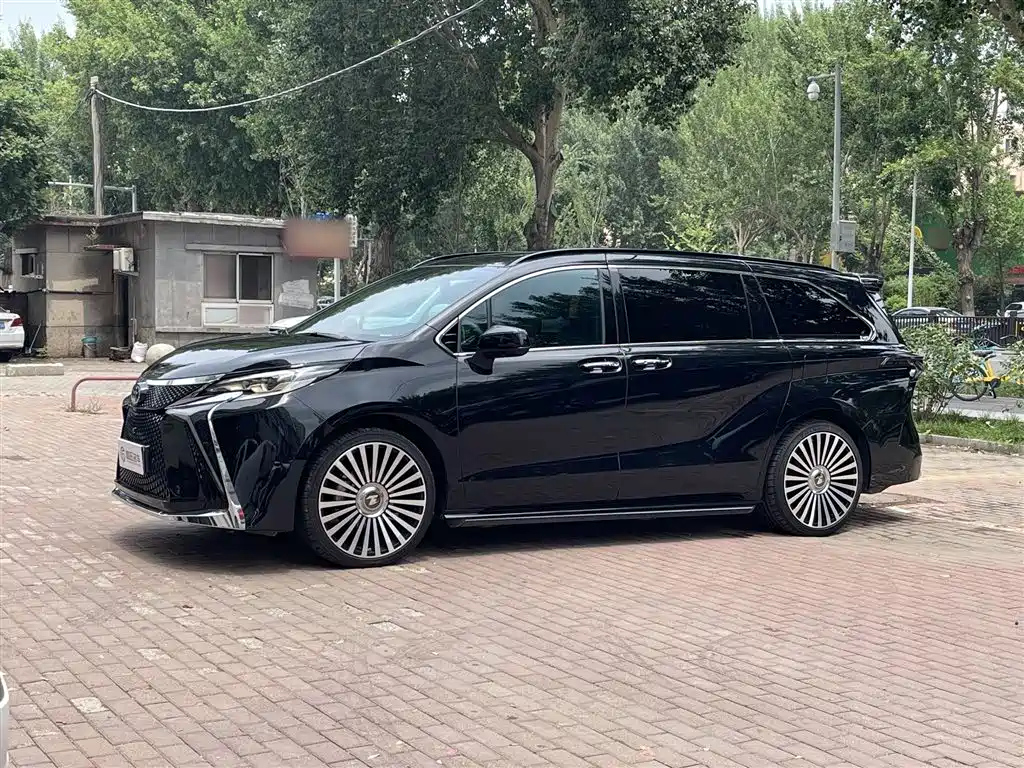TOYOTA SIENNA SIENNA 2023