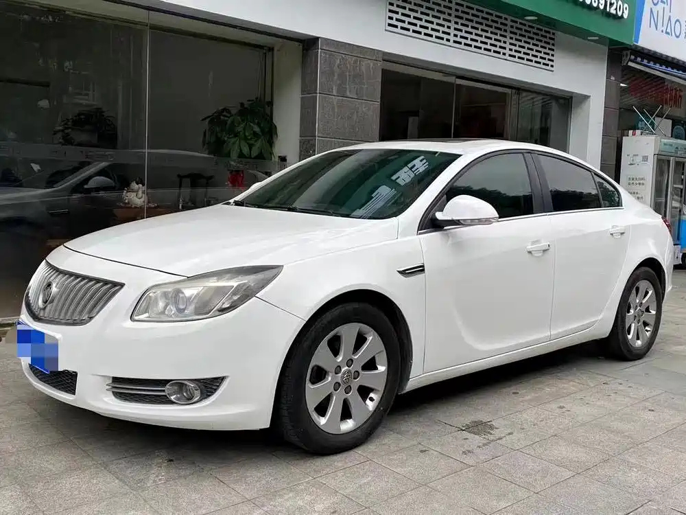 BUICK REGAL 2010