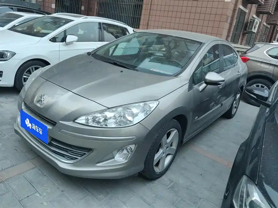 PEUGEOT 408 2013