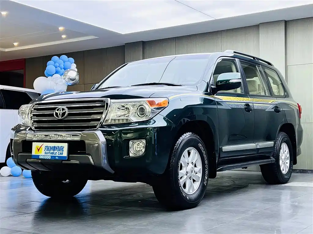 TOYOTA LAND CRUISER 2012