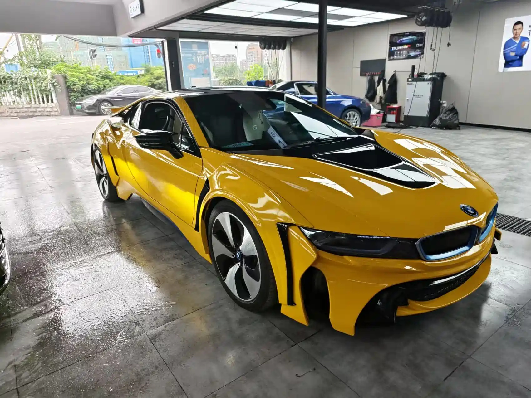 BMW I8 2014