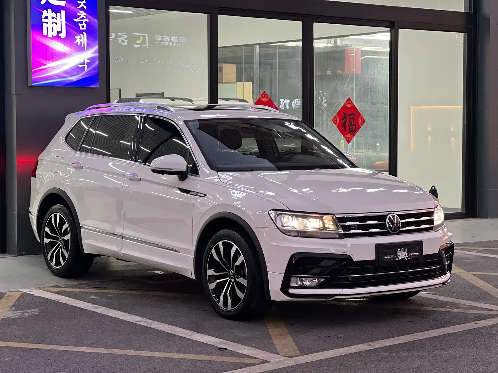 VOLKSWAGEN TIGUAN L 2021