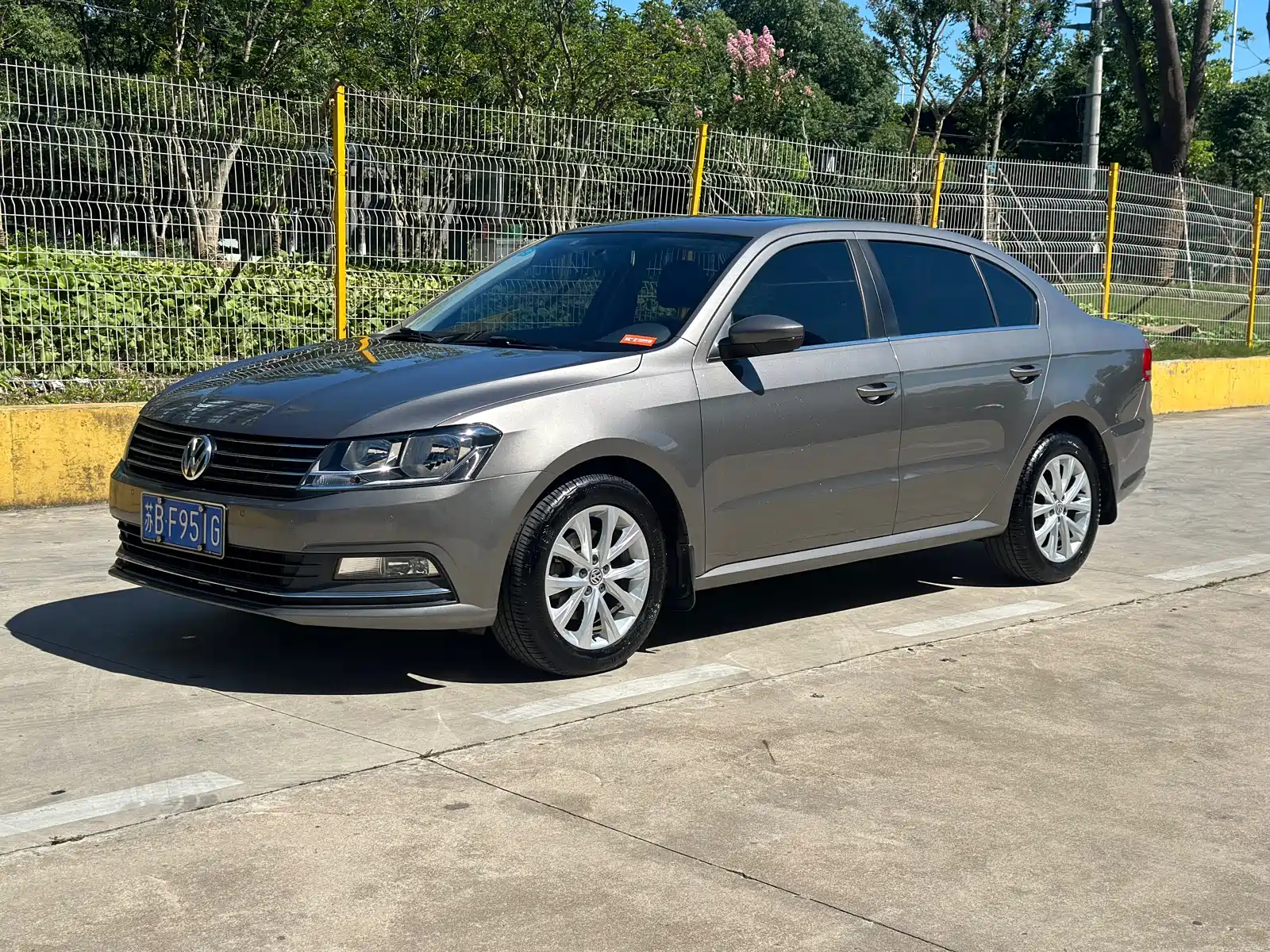 VOLKSWAGEN LAVIDA 2017