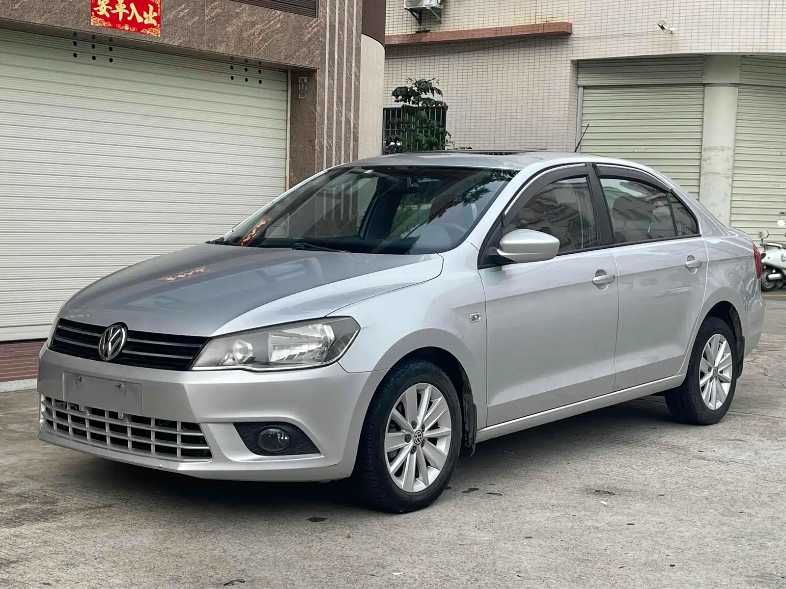 VOLKSWAGEN JETTA 2013