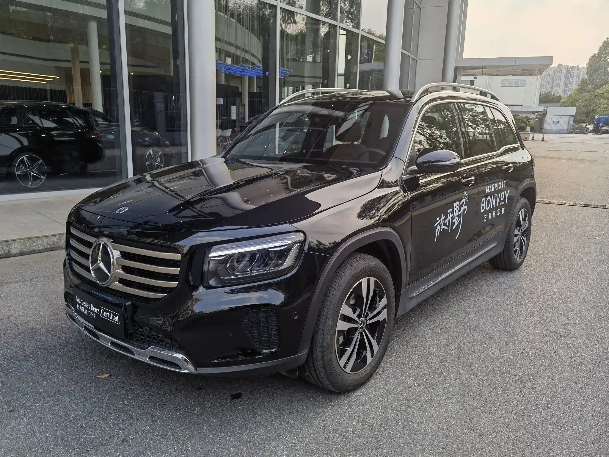 MERCEDES BENZ GLB 2024