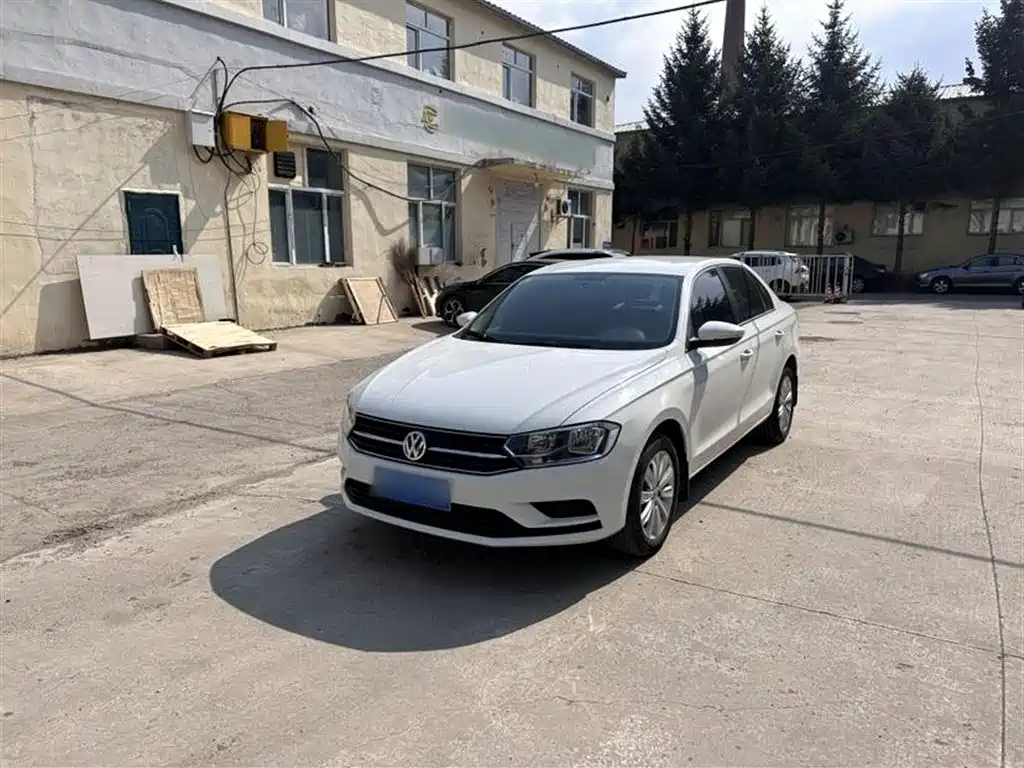 VOLKSWAGEN BORA 2019