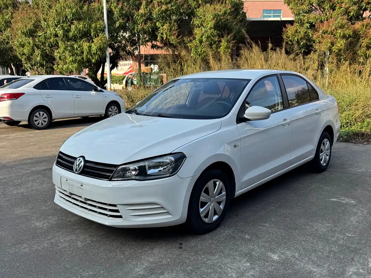 VOLKSWAGEN JETTA 2015
