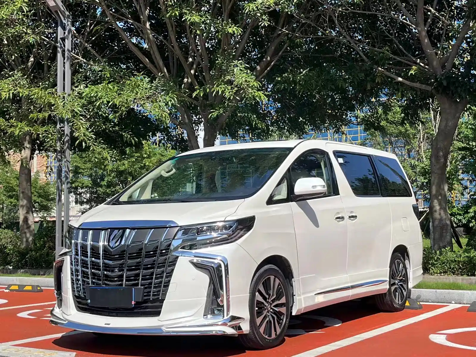 TOYOTA ALPHARD