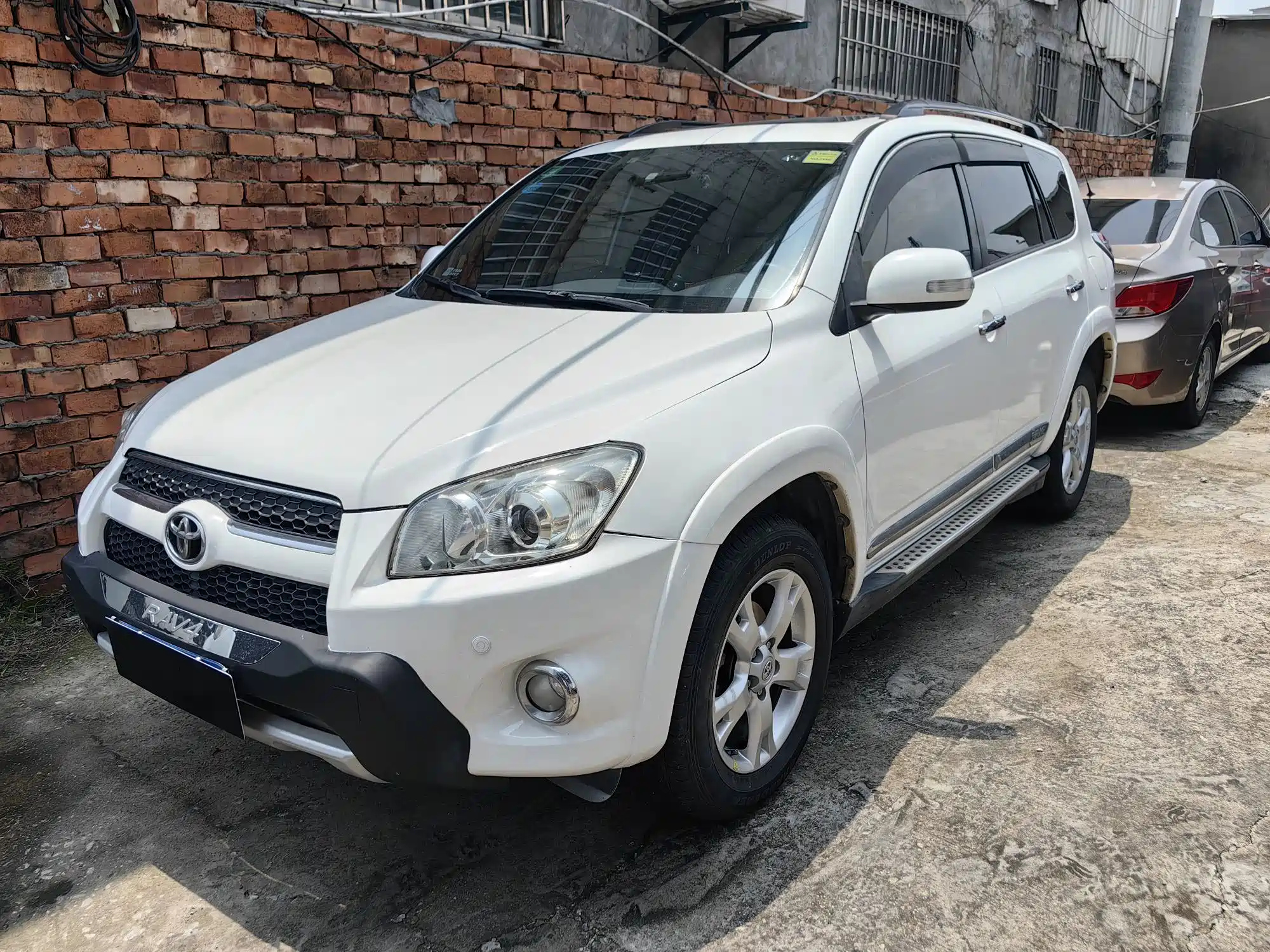 TOYOTA RAV4 RONGFANG 2013