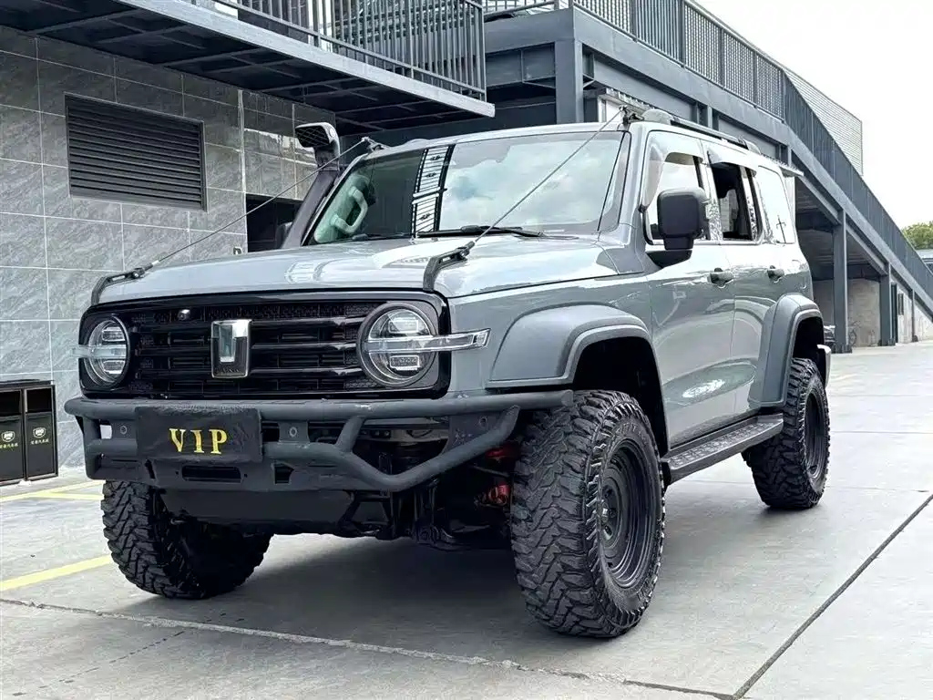 TANK 300 2021