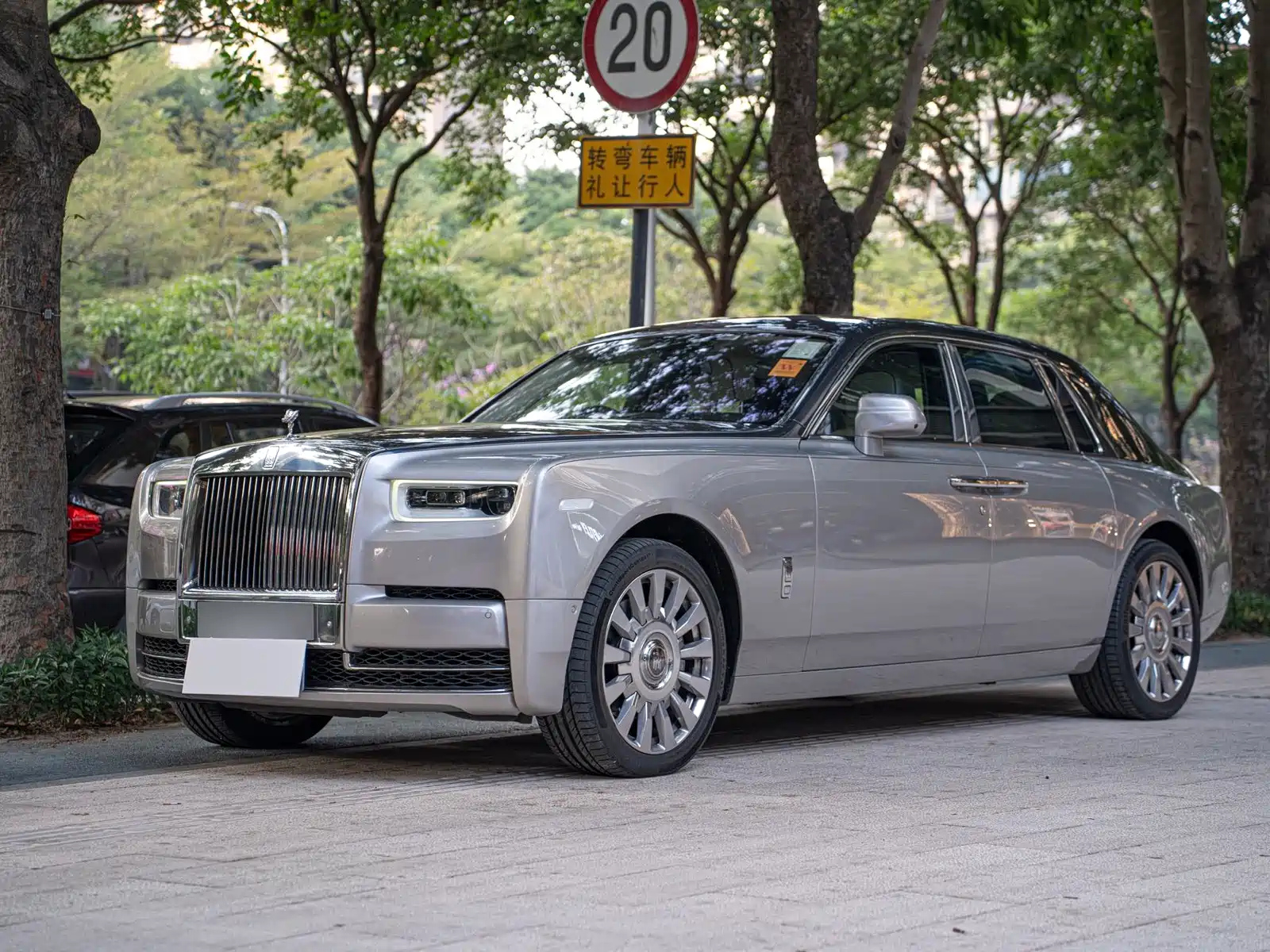 ROLLS ROYCE PHANTOM 2018