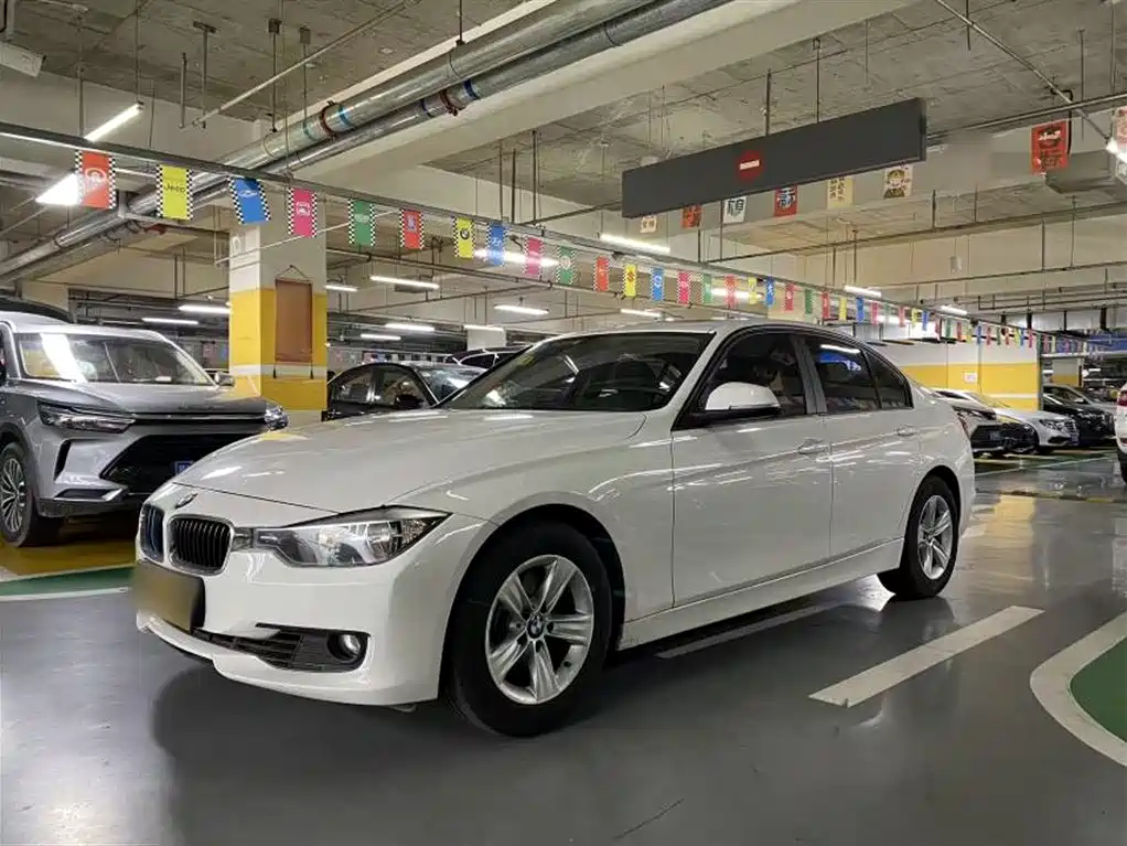 BMW 3-SERIES