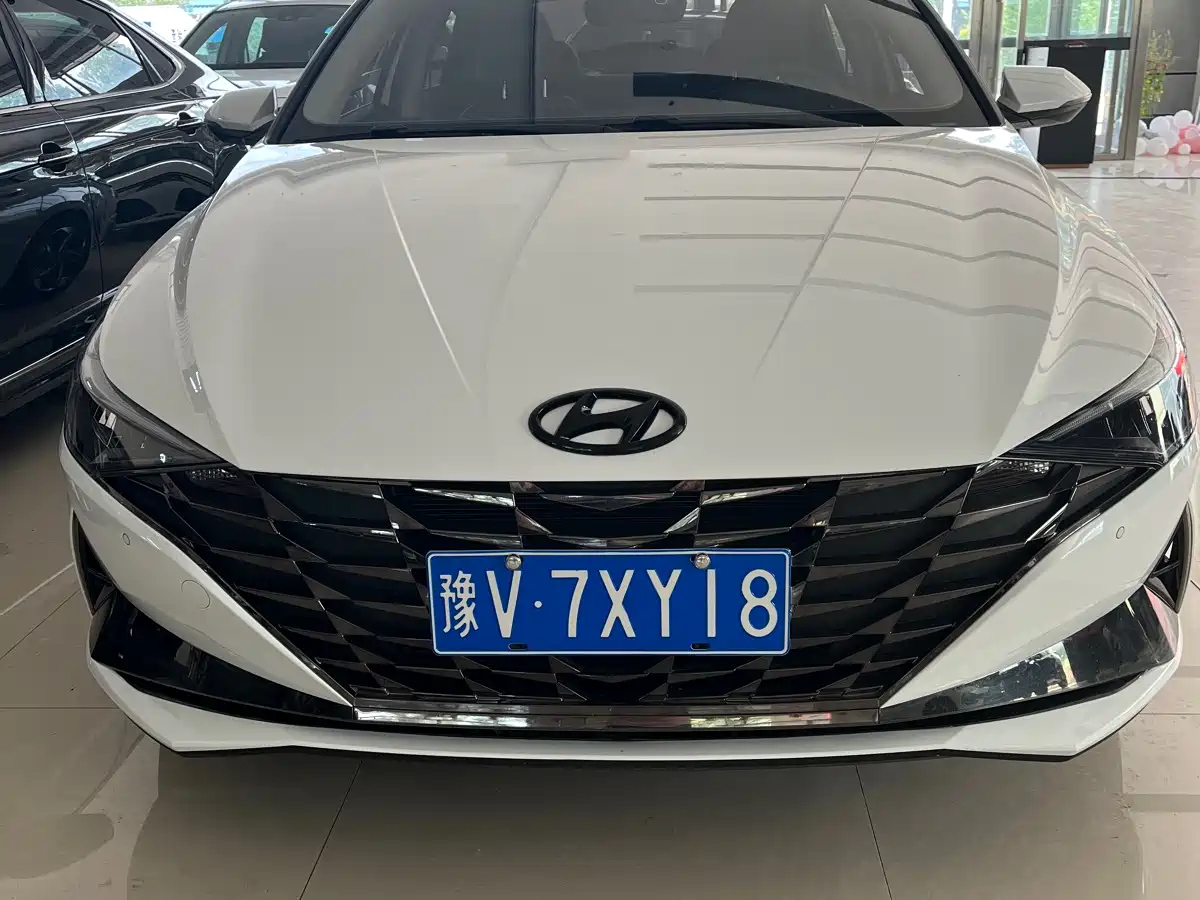 HYUNDAI ELANTRA 2022