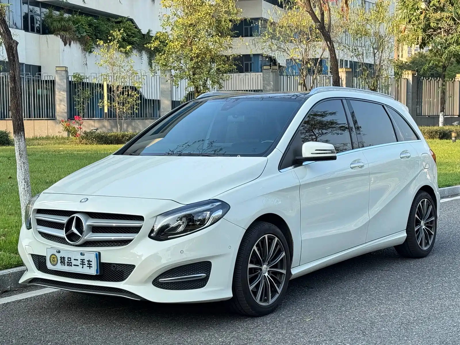 MERCEDES BENZ B-CLASS 2015
