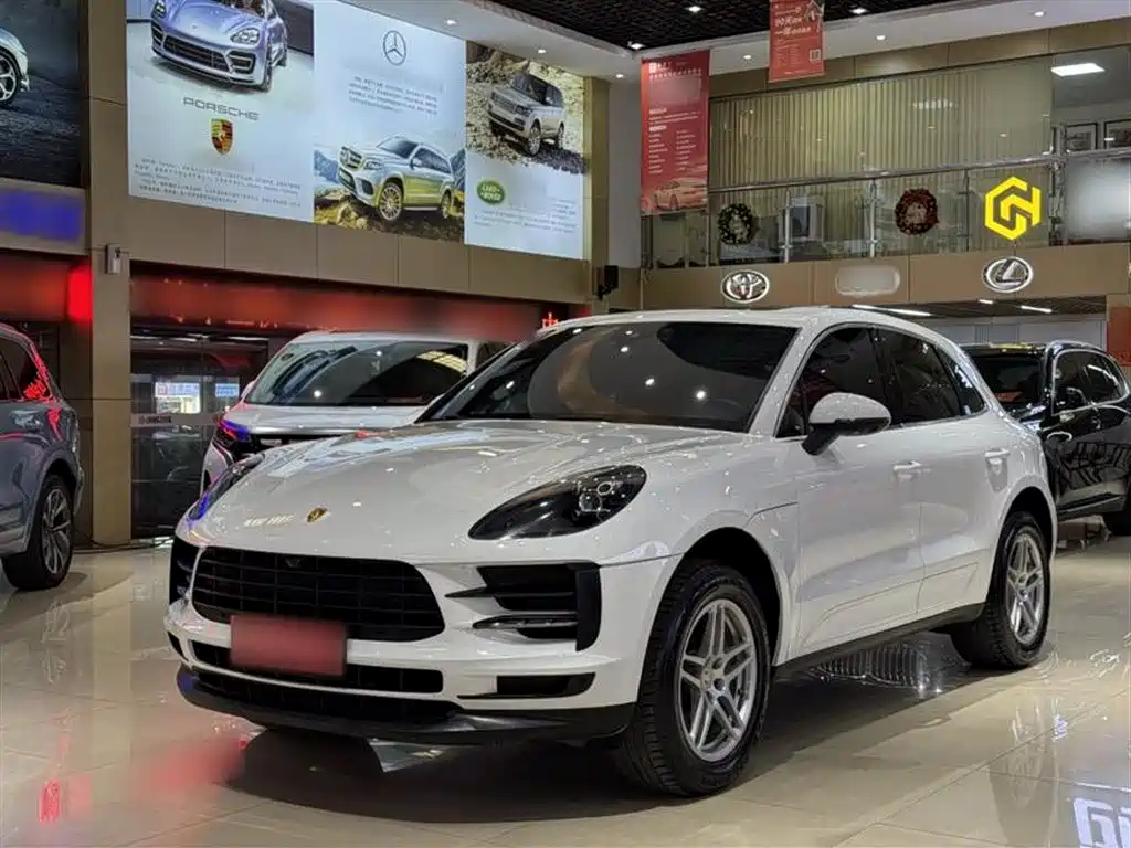 PORSCHE MACAN 2021