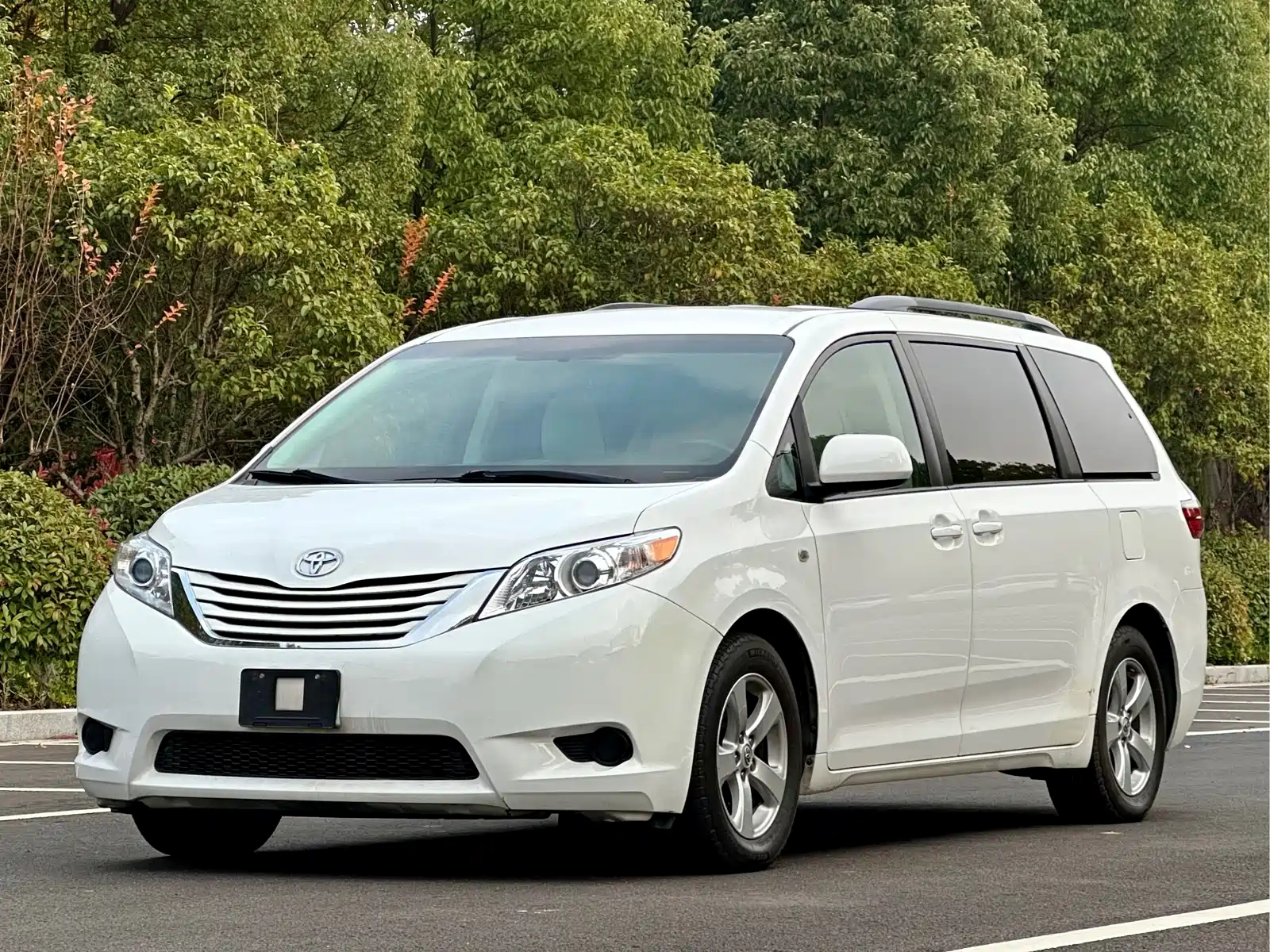 TOYOTA SIENNA 2015