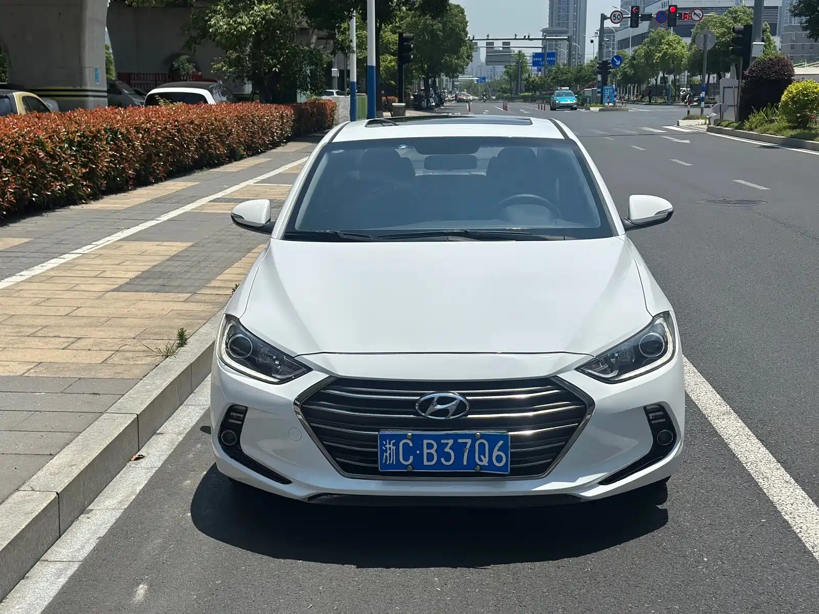 HYUNDAI ELANTRA 2016