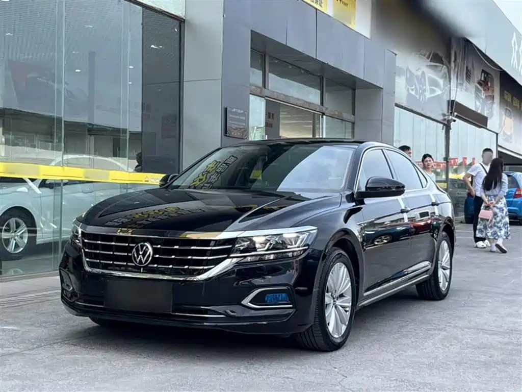 VOLKSWAGEN PASSAT 2020