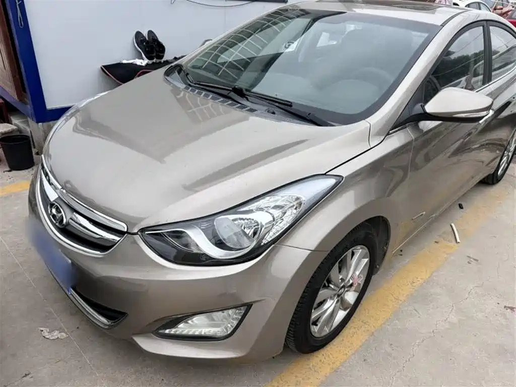 HYUNDAI ELANTRA 2012