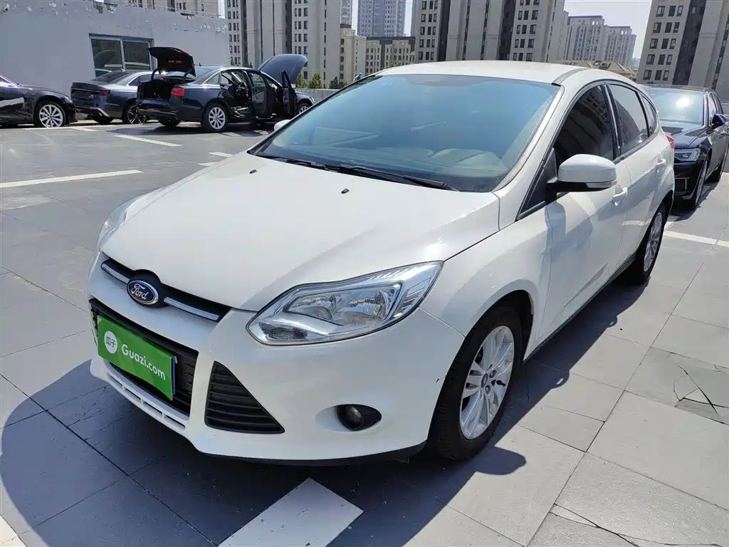 FORD FOCUS 2012