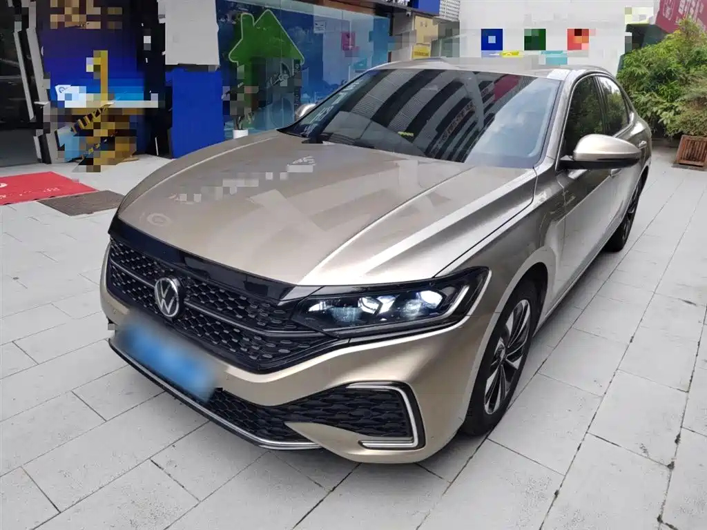 VOLKSWAGEN PASSAT 2022
